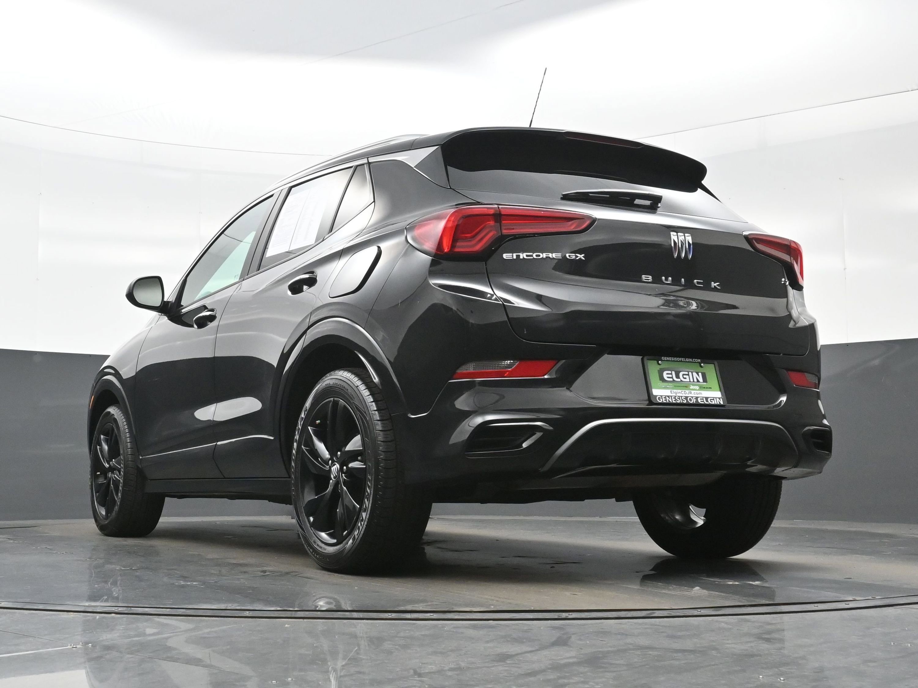 Used 2024 Buick Encore GX Sport Touring FWD image 27