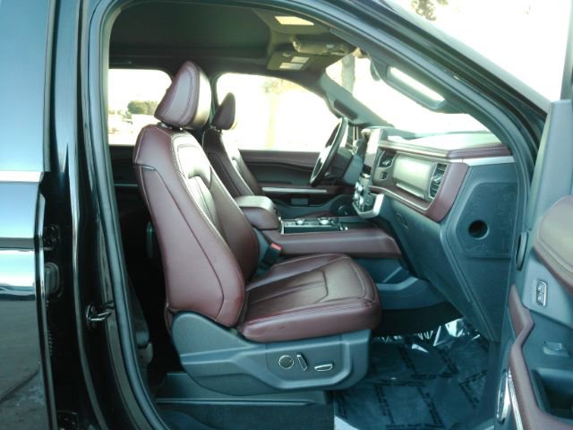 Used 2024 Ford Expedition Max Limited image 22