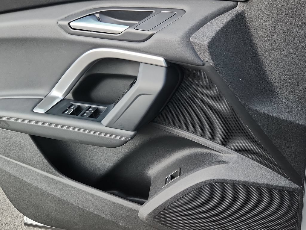 Used 2025 Audi Q5 Premium AWD/4WD image 8