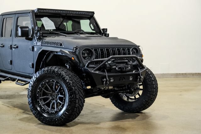 Used 2025 Jeep Gladiator Rubicon w/ Safety Group AWD/4WD image 35
