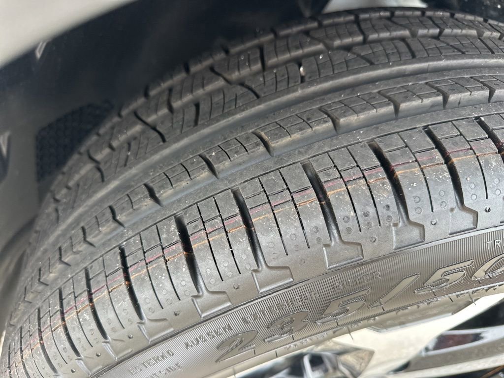 New 2026 Volkswagen Tiguan SE image 26