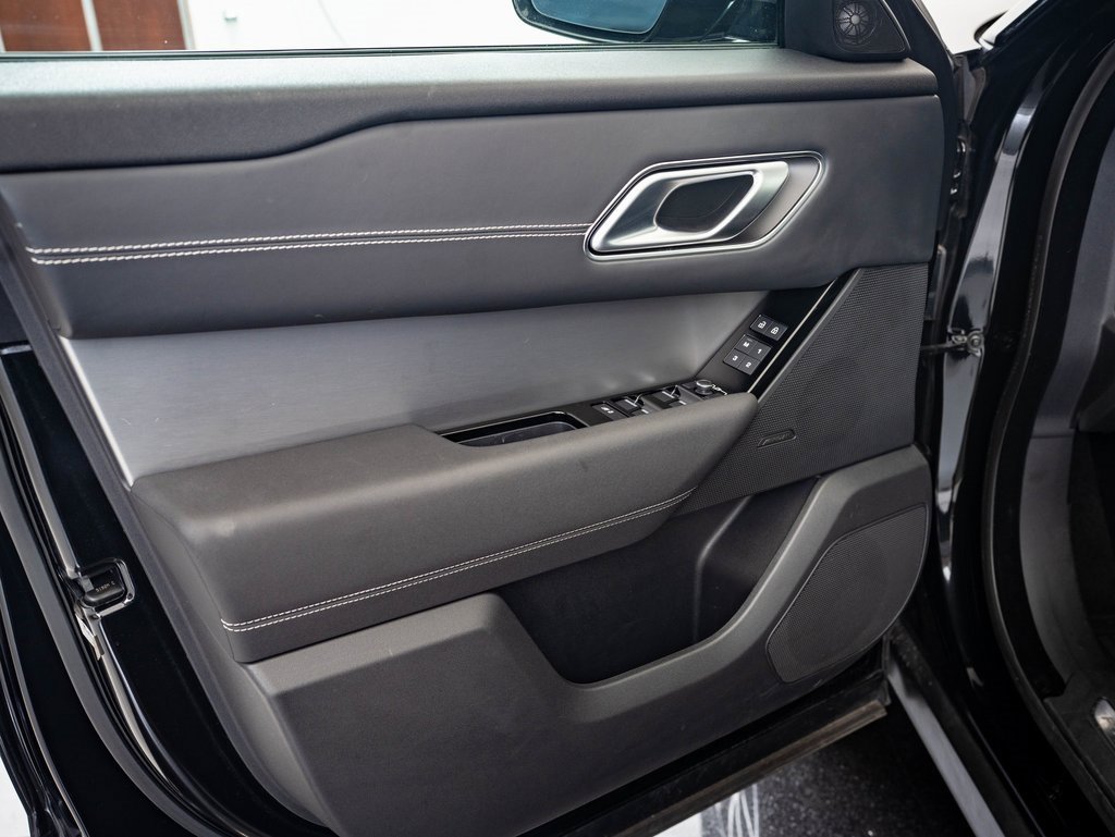 Used 2022 Land Rover Range Rover Velar S image 23