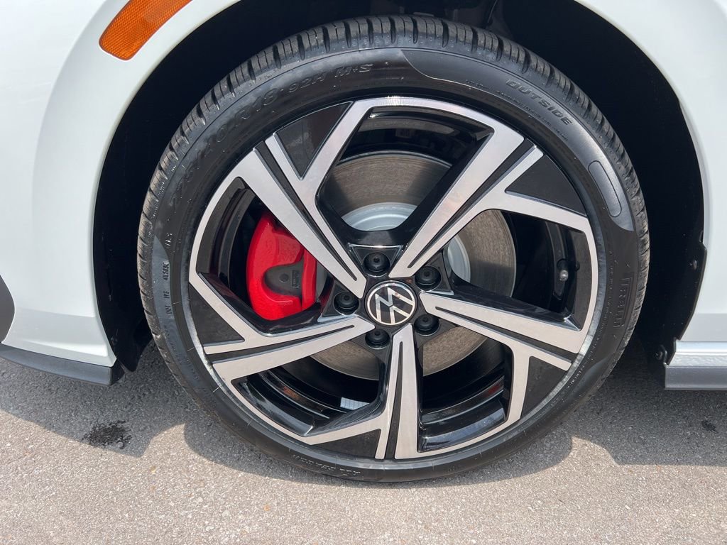 New 2025 Volkswagen GTI SE image 7