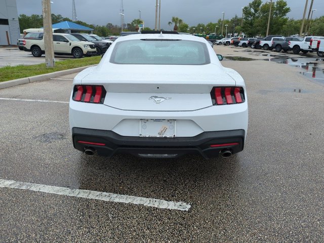 New 2026 Ford Mustang Coupe image 5