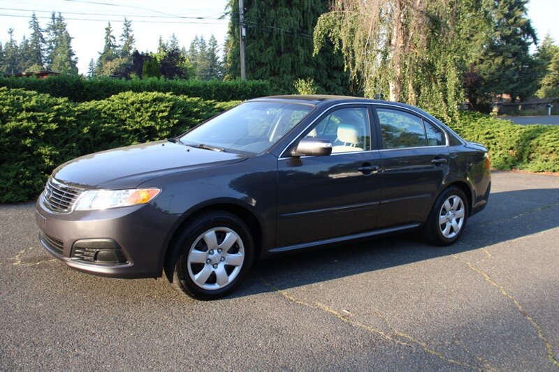 Used 2010 Kia Optima LX FWD image 1