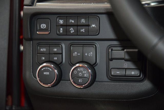 New 2026 Chevrolet Suburban Premier image 36