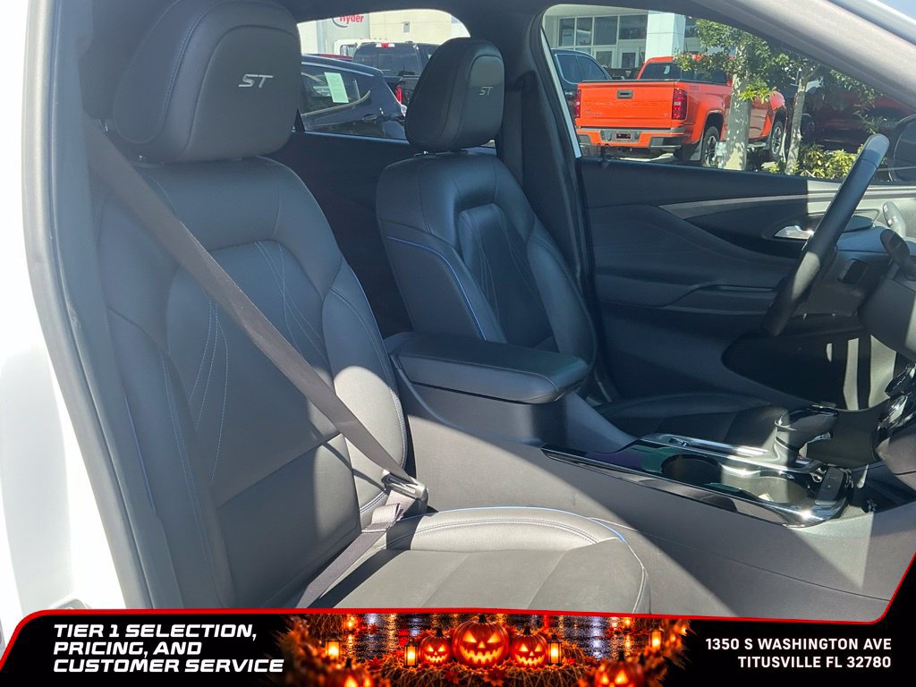 Certified 2024 Buick Envista Sport Touring w/ Convenience II Package FWD image 13
