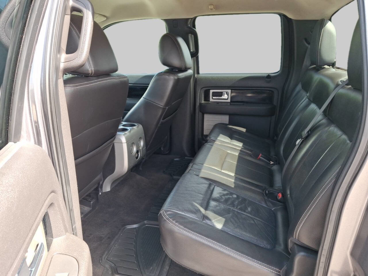 Used 2010 Ford F150 Platinum image 9