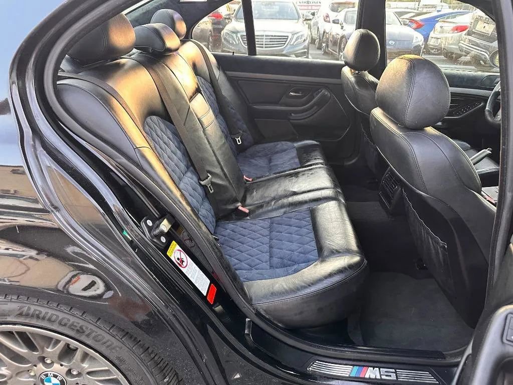 Used 2000 BMW M5 image 17
