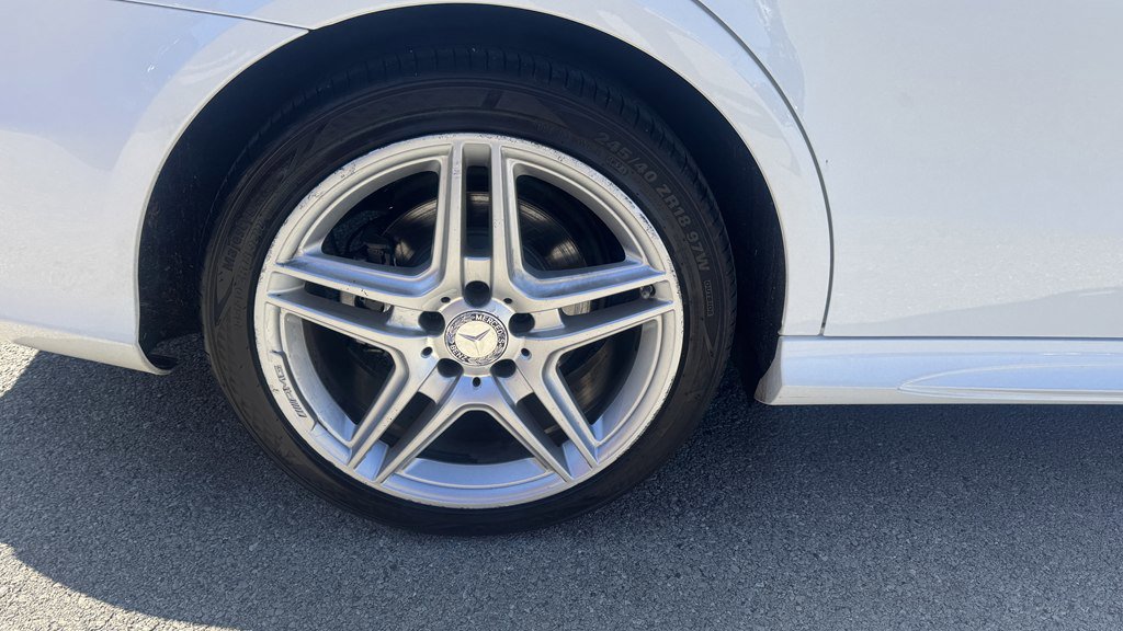 Used 2014 Mercedes-Benz E 350 4MATIC Sedan image 12