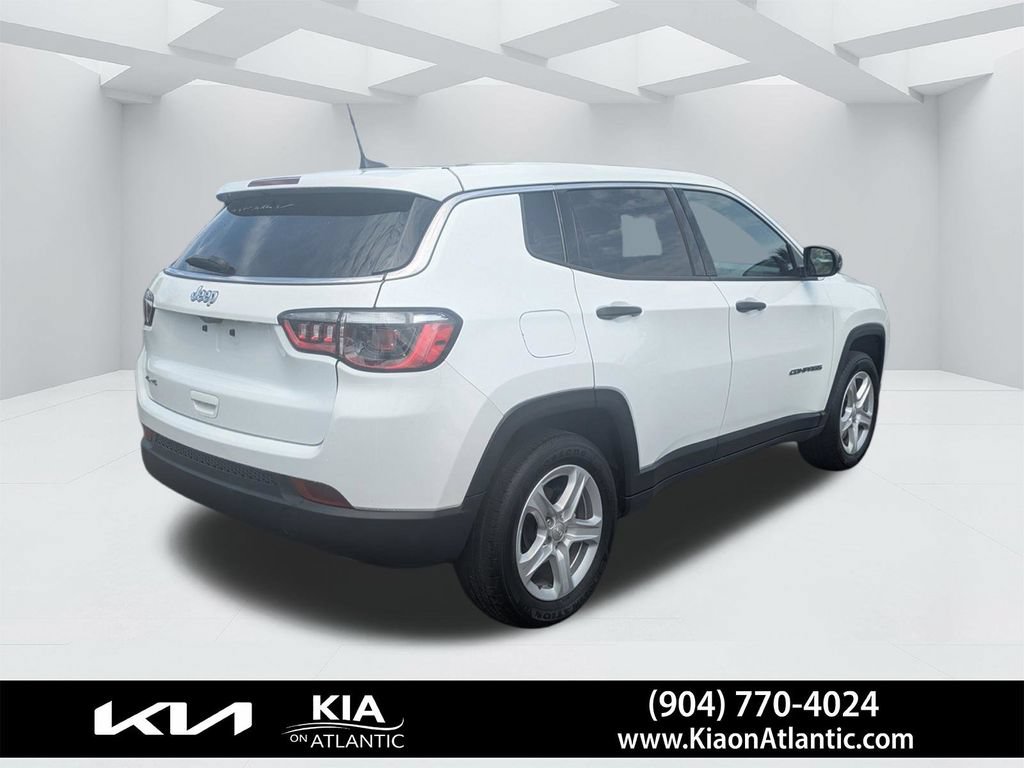 Used 2023 Jeep Compass Sport AWD/4WD image 3