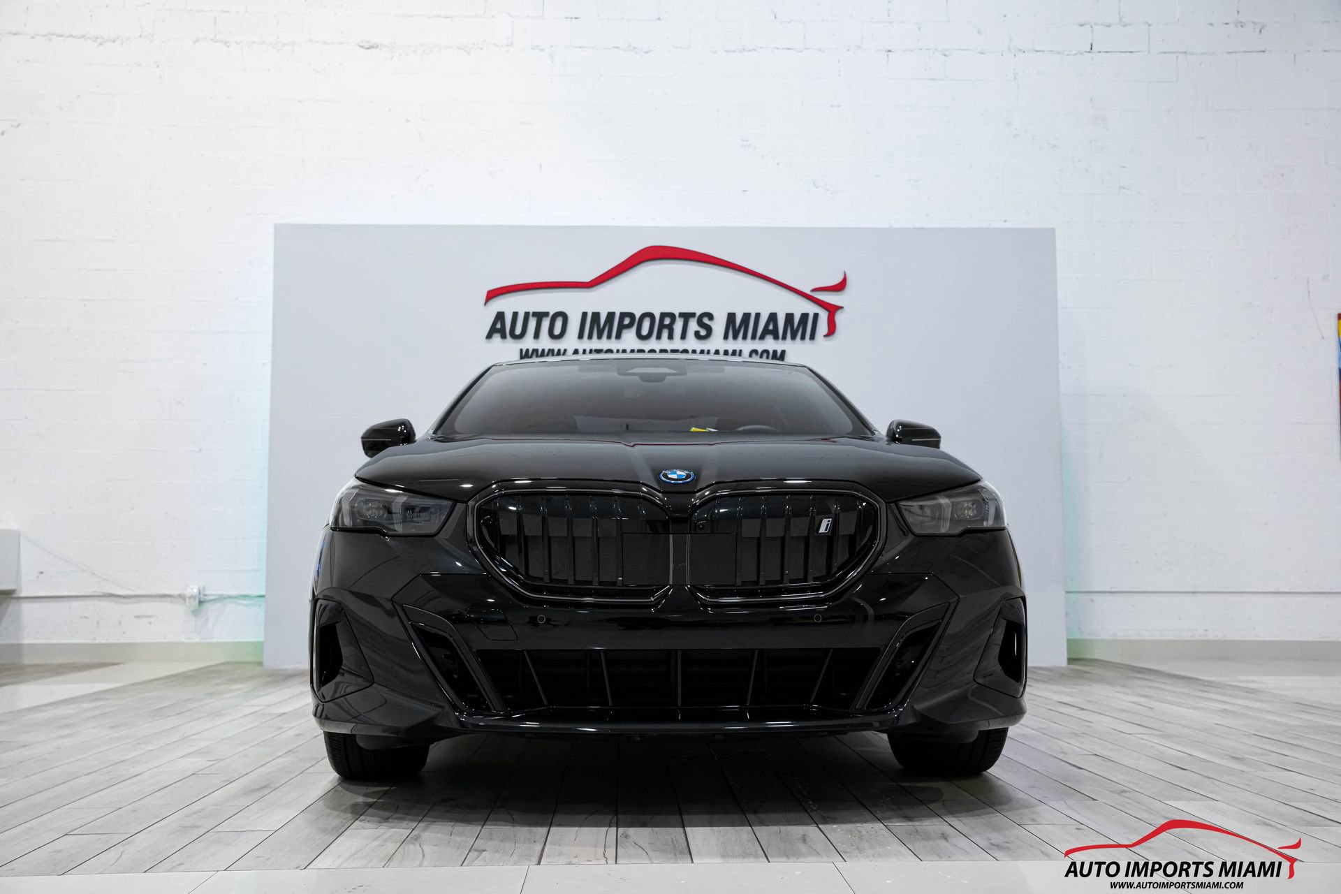 Used 2025 BMW i5 xDrive40 w/ M Sport Package AWD/4WD image 33