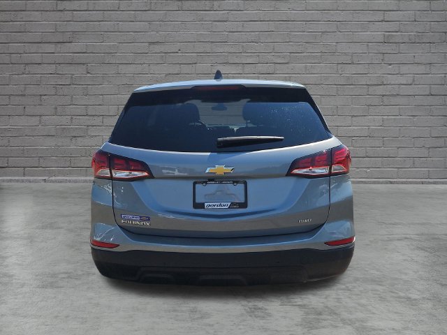 Used 2023 Chevrolet Equinox LS w/ LS Convenience Package AWD/4WD image 4