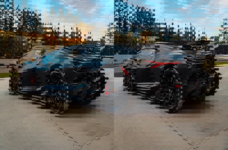 Used 2024 Lamborghini Revuelto image 33