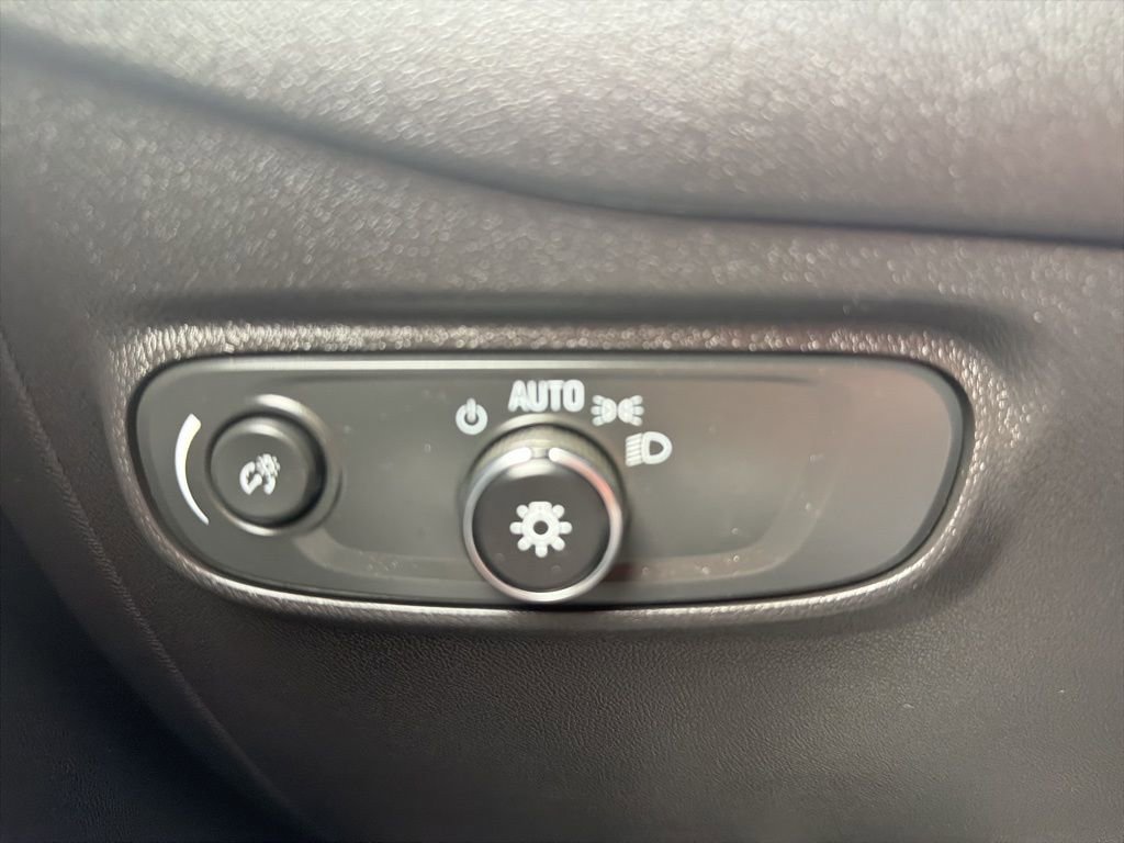 Used 2024 Chevrolet Equinox LT w/ LPO, Floor Liner Package AWD/4WD image 29