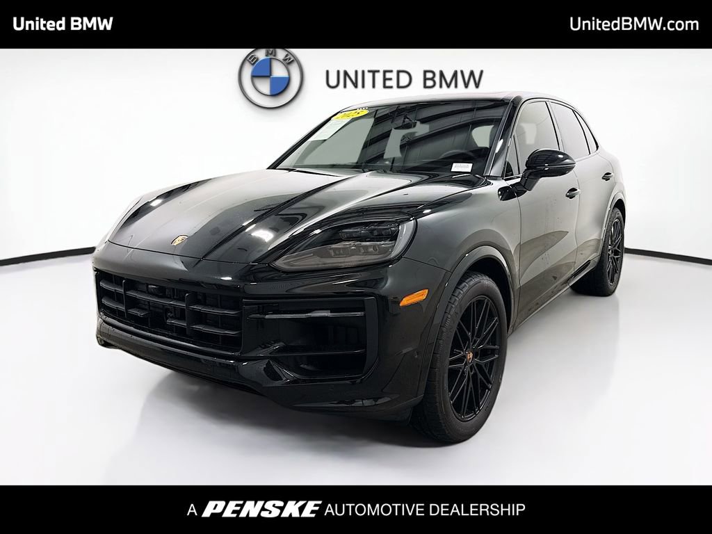 Used 2025 Porsche Cayenne image 1