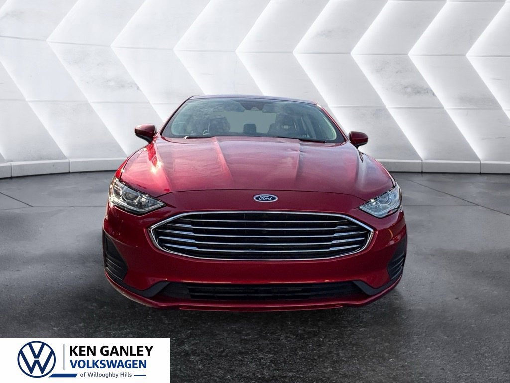 Used 2020 Ford Fusion SE FWD image 1