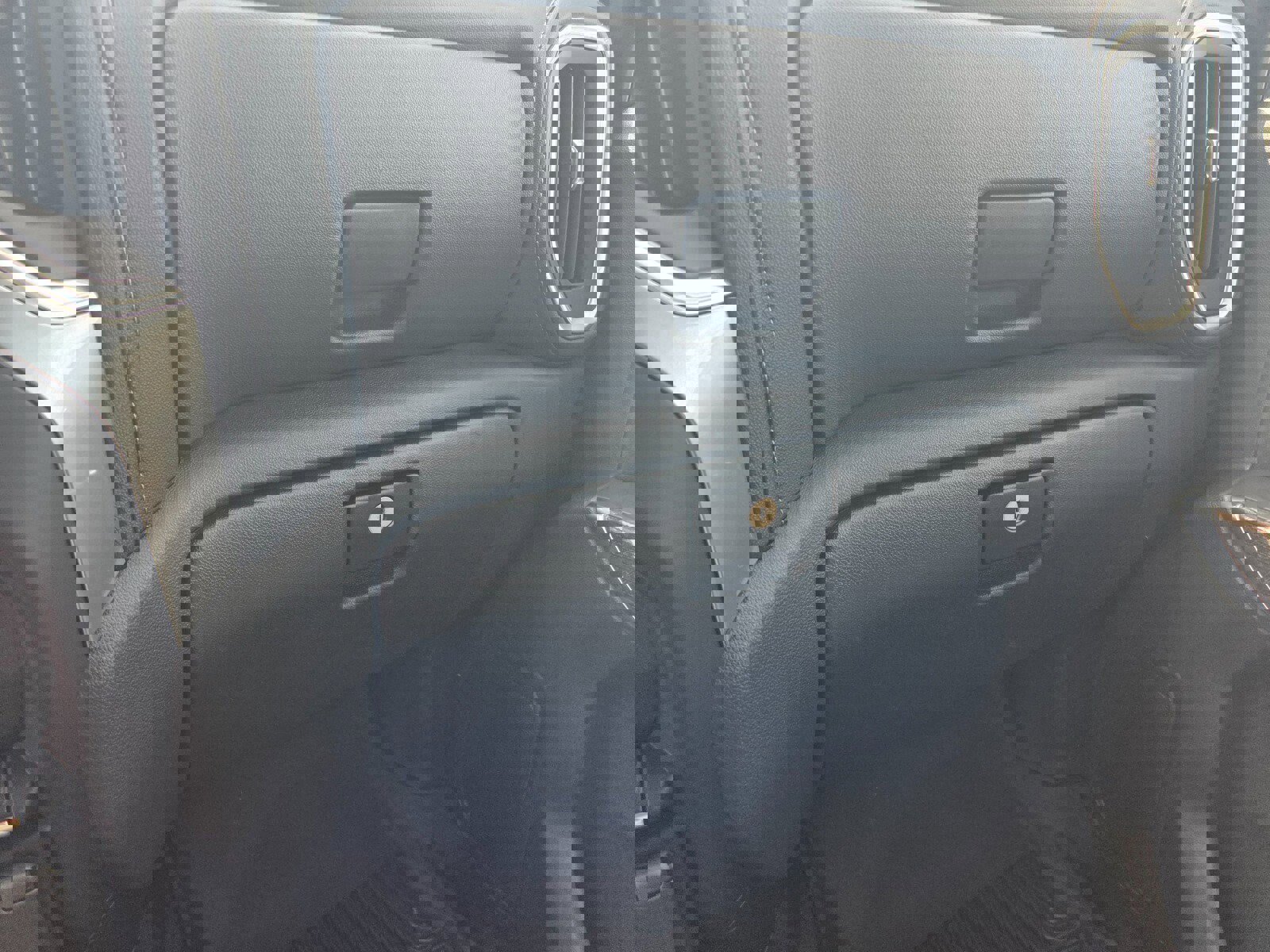 Used 2020 Chevrolet Silverado 1500 LT w/ All-Star Edition image 18