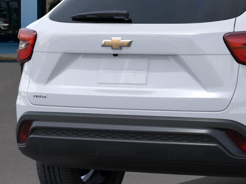 New 2026 Chevrolet Trax LS w/ LS Convenience Package FWD image 14