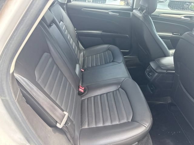 Used 2013 Ford Fusion Energi SE FWD image 5