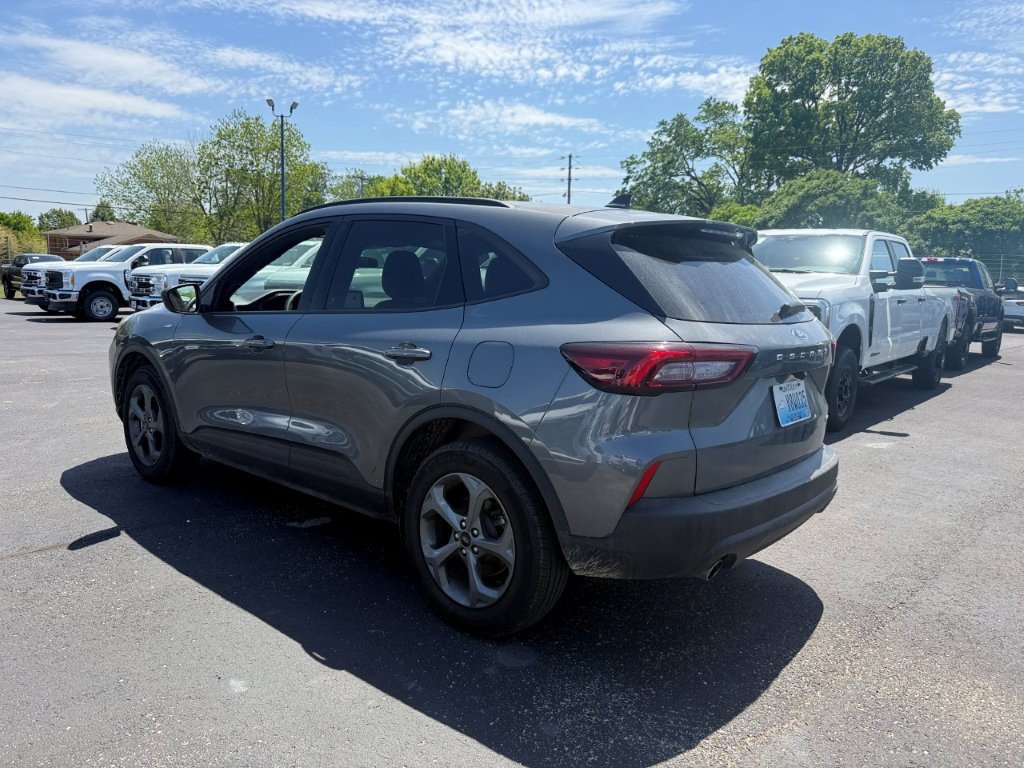 Used 2025 Ford Escape ST-Line AWD/4WD image 5