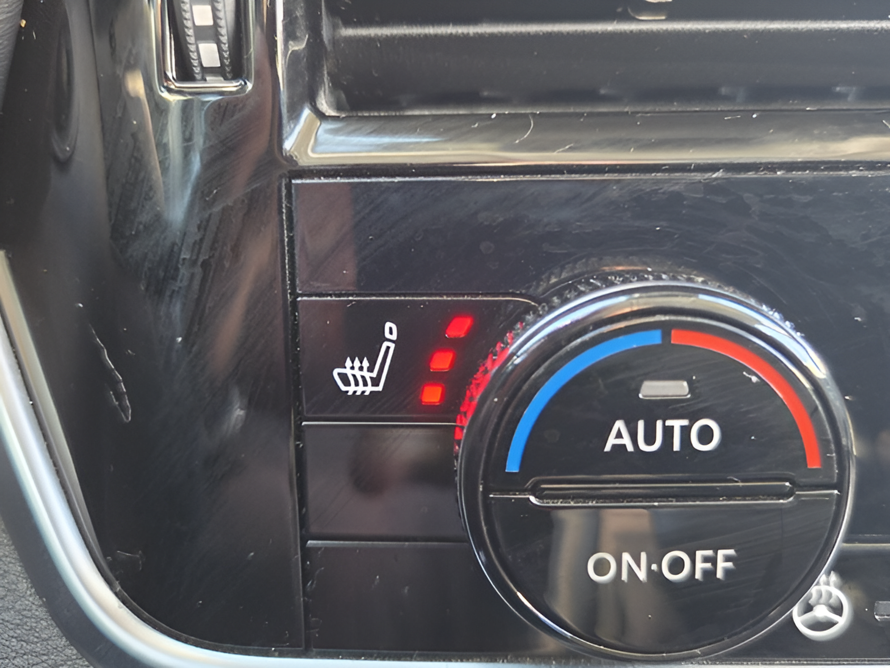 Used 2022 Nissan Rogue Platinum w/ Head-Up Display Package FWD image 24