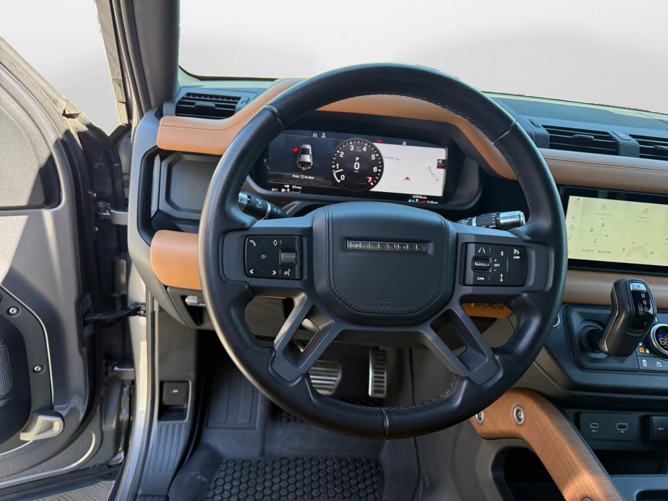 Used 2020 Land Rover Defender 110 X AWD/4WD image 13