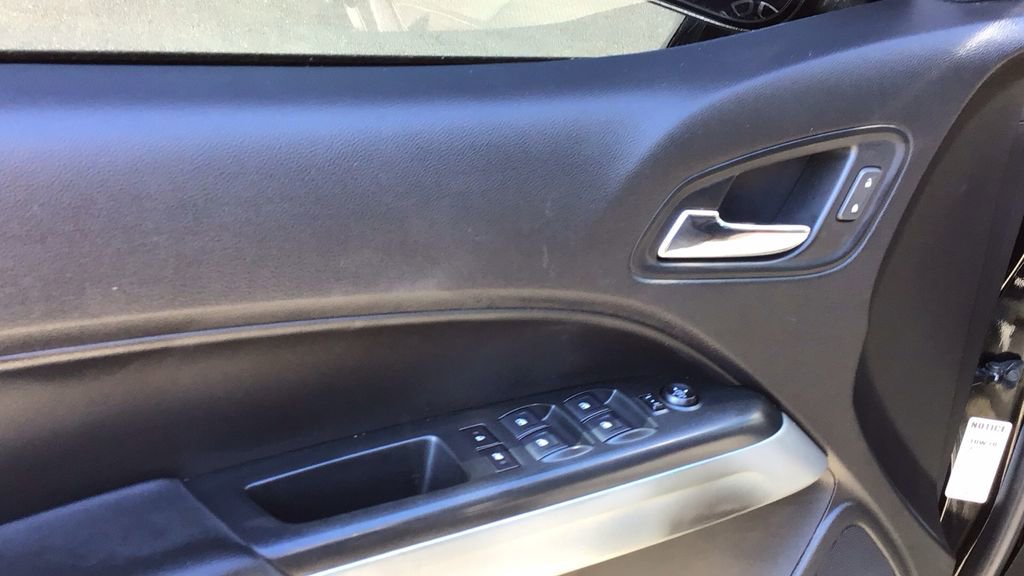 Used 2018 Chevrolet Colorado LT w/ LT Convenience Package image 15