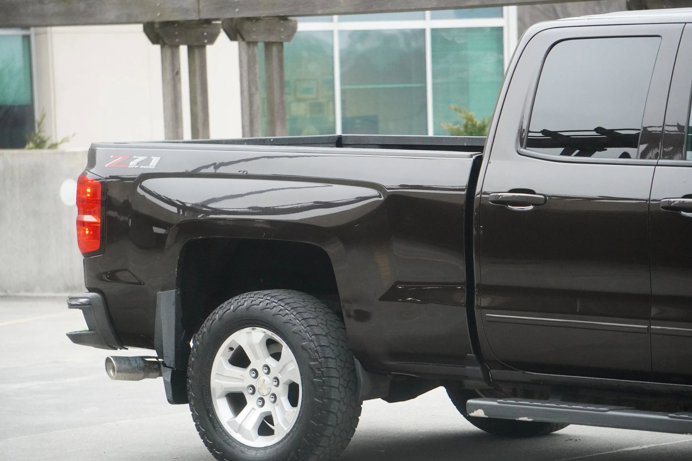 Used 2018 Chevrolet Silverado 1500 LT w/ All Star Edition AWD/4WD image 36