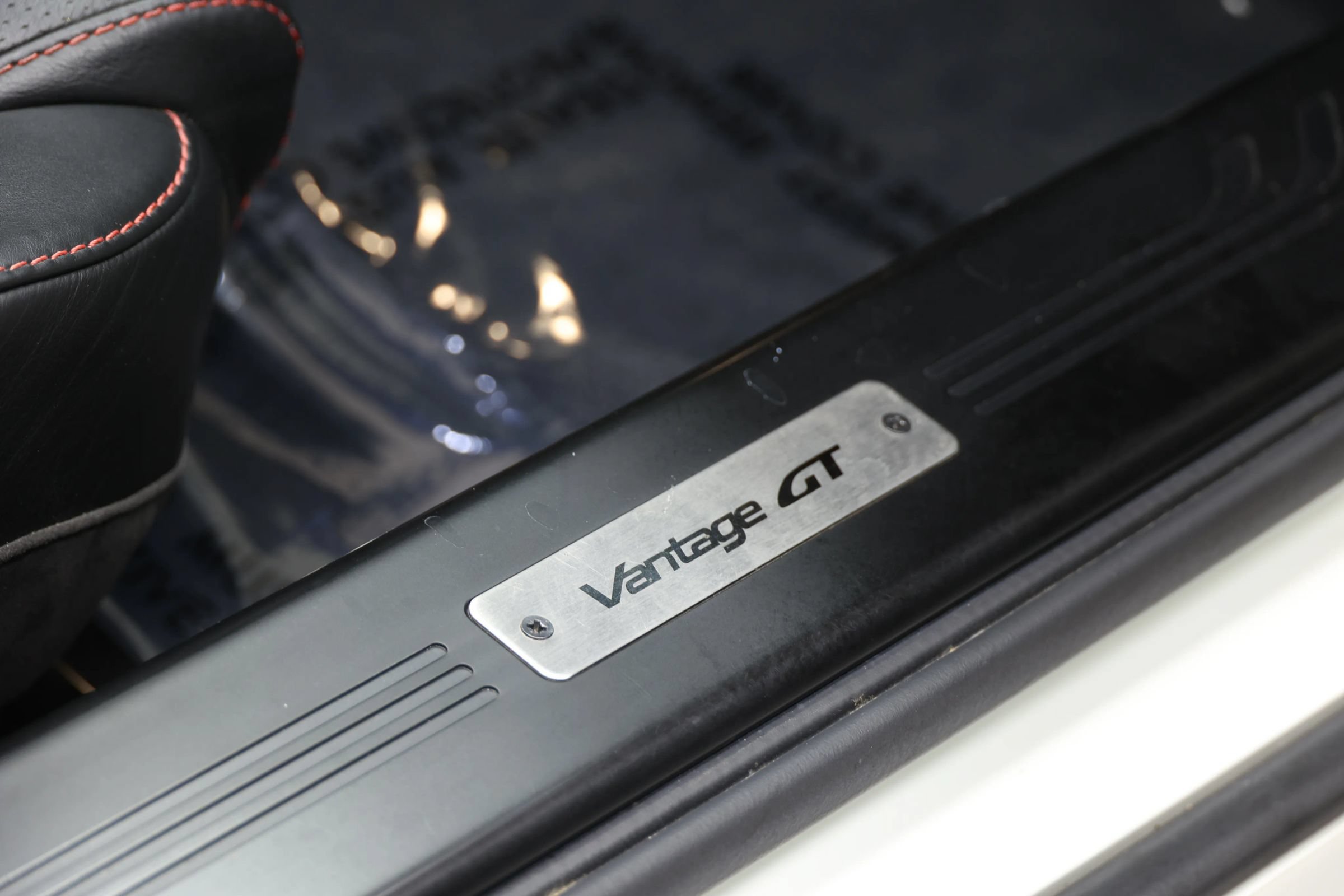 Used 2016 Aston Martin V8 Vantage GT RWD image 60