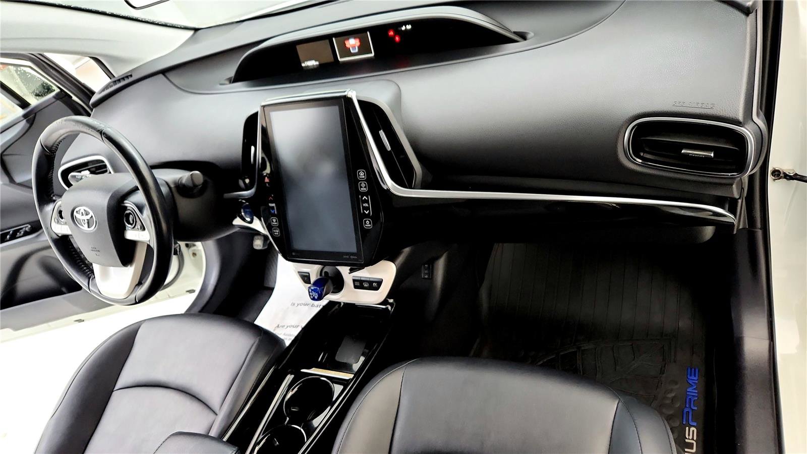 Used 2018 Toyota Prius Prime Premium image 15