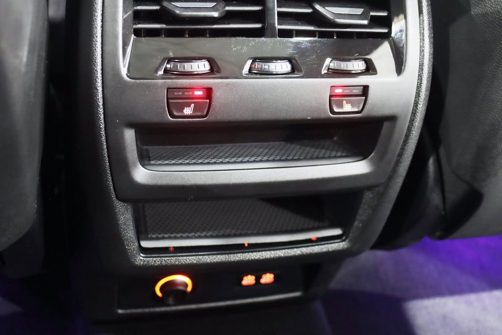 Used 2024 BMW X5 xDrive40i w/ M Sport Package image 29