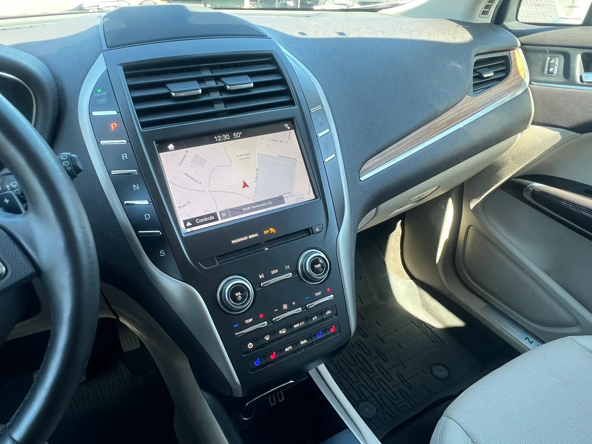 Used 2019 Lincoln MKC Reserve w/ MKC Climate Package image 16