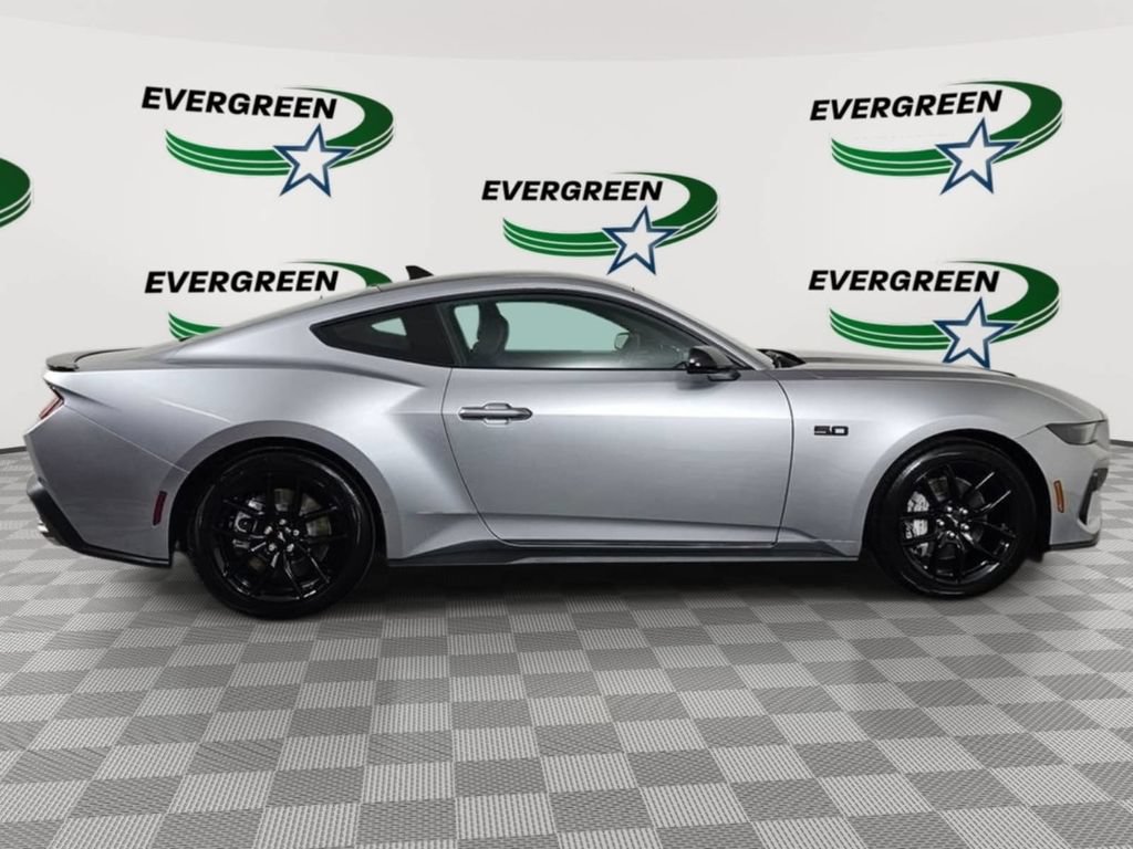 Used 2025 Ford Mustang GT RWD image 6