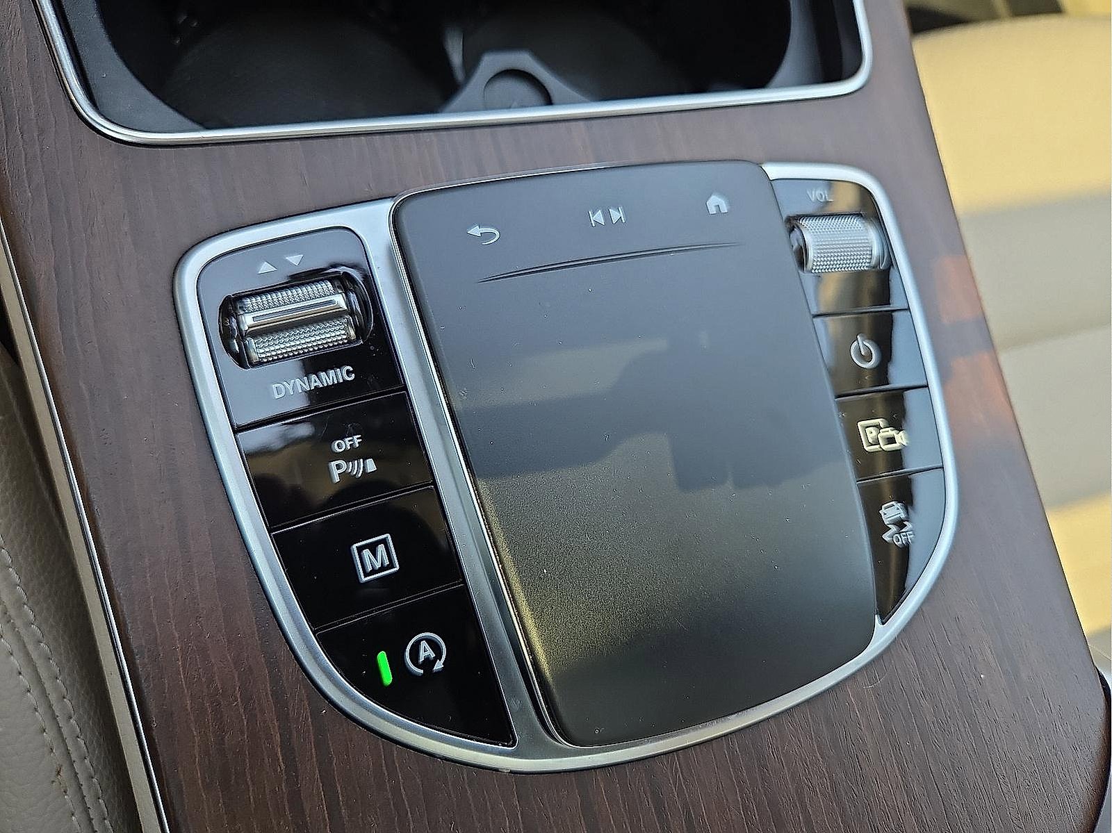 Used 2022 Mercedes-Benz GLC 300 GLC 300 w/ Premium Package Lite image 18