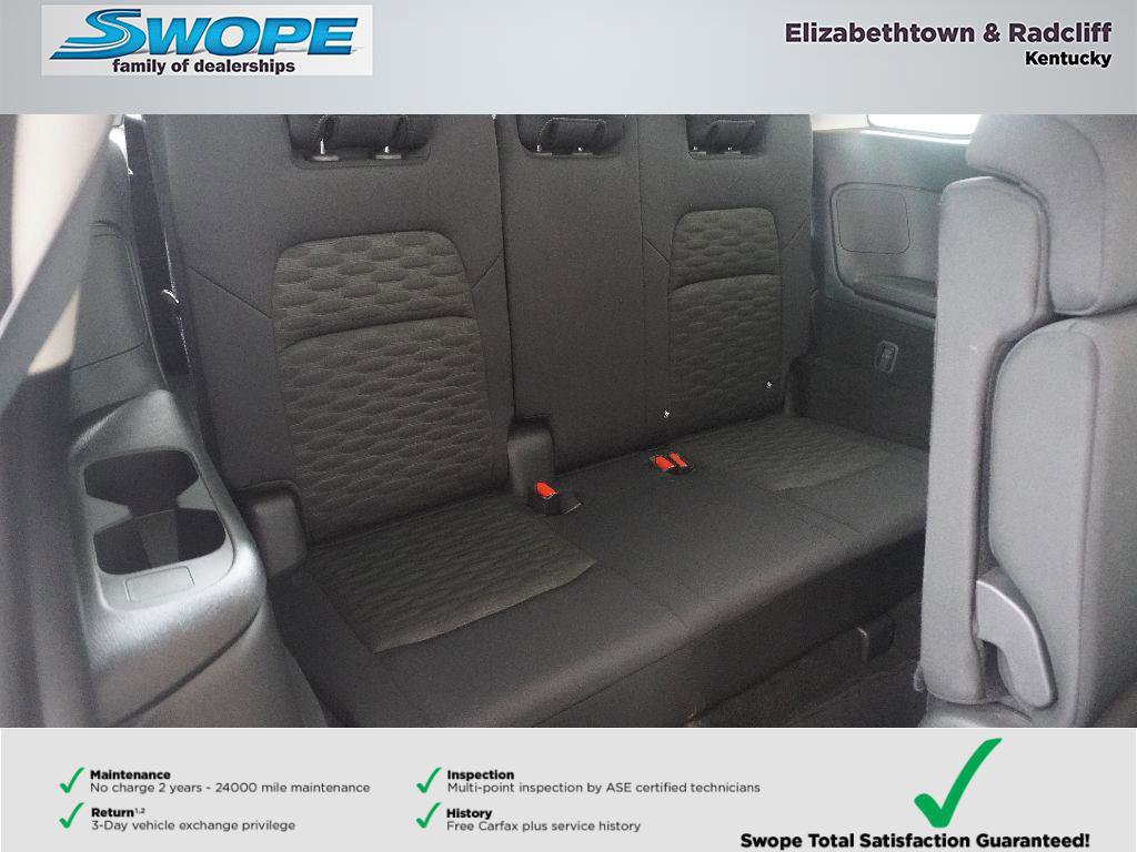 Used 2025 Nissan Pathfinder SV image 11