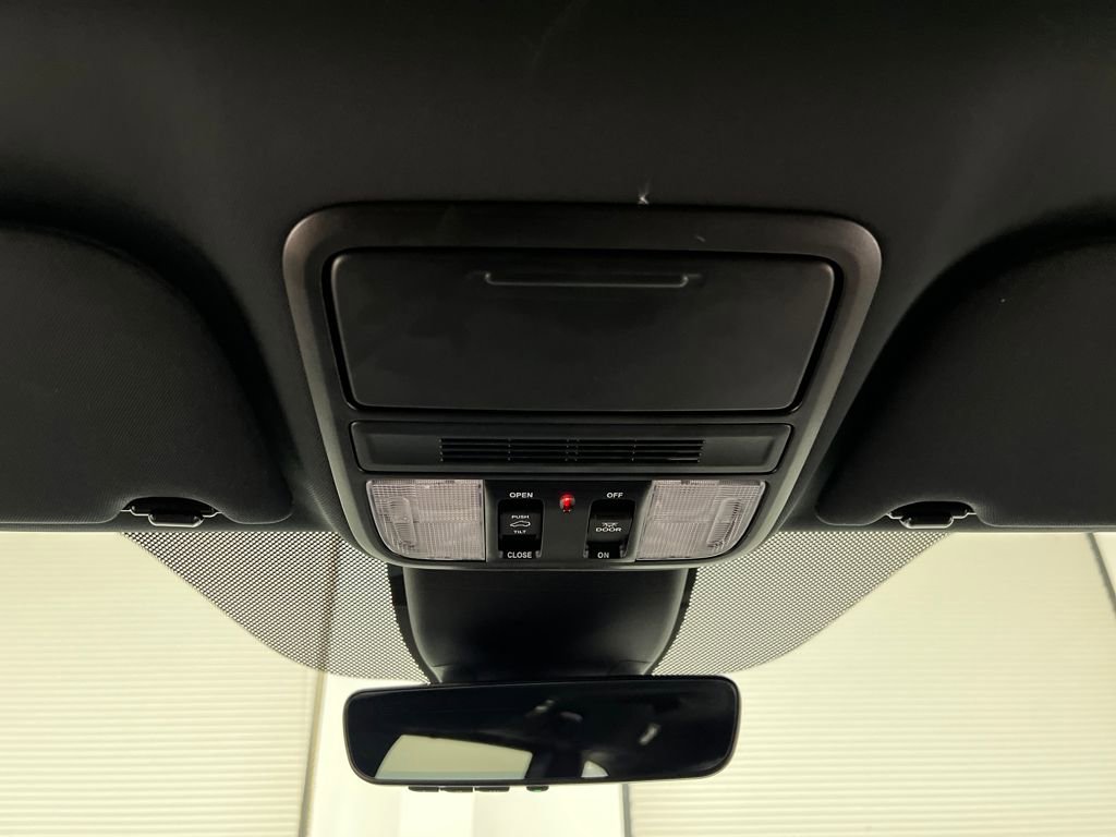 Used 2025 Honda Odyssey Sport-L image 64