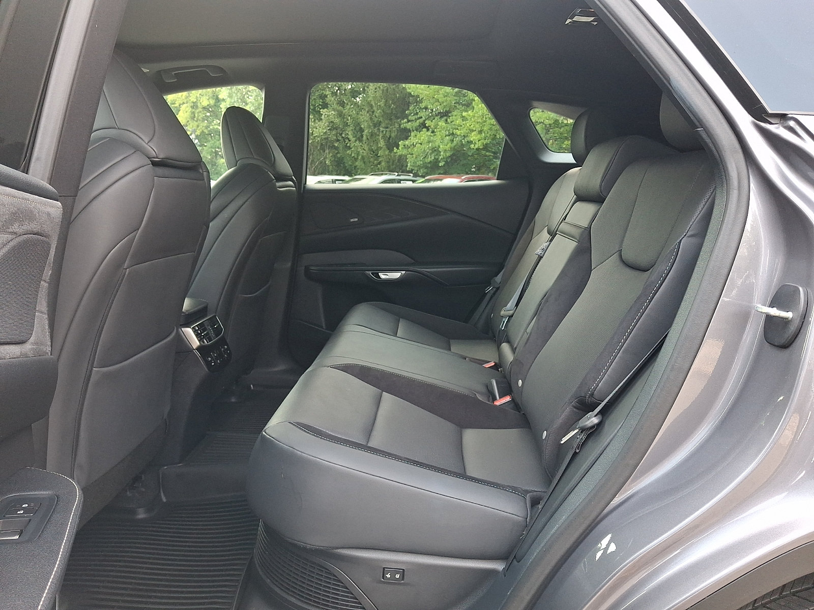Certified 2023 Lexus RX 500h F Sport w/ Accessory Package (Z1) AWD/4WD image 11