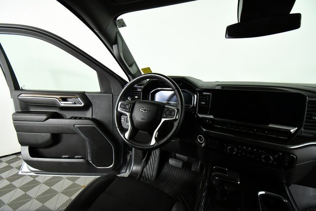 Used 2023 Chevrolet Silverado 1500 RST image 20