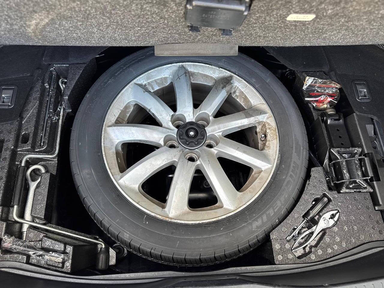 Used 2007 Lexus LS 460 L RWD image 36