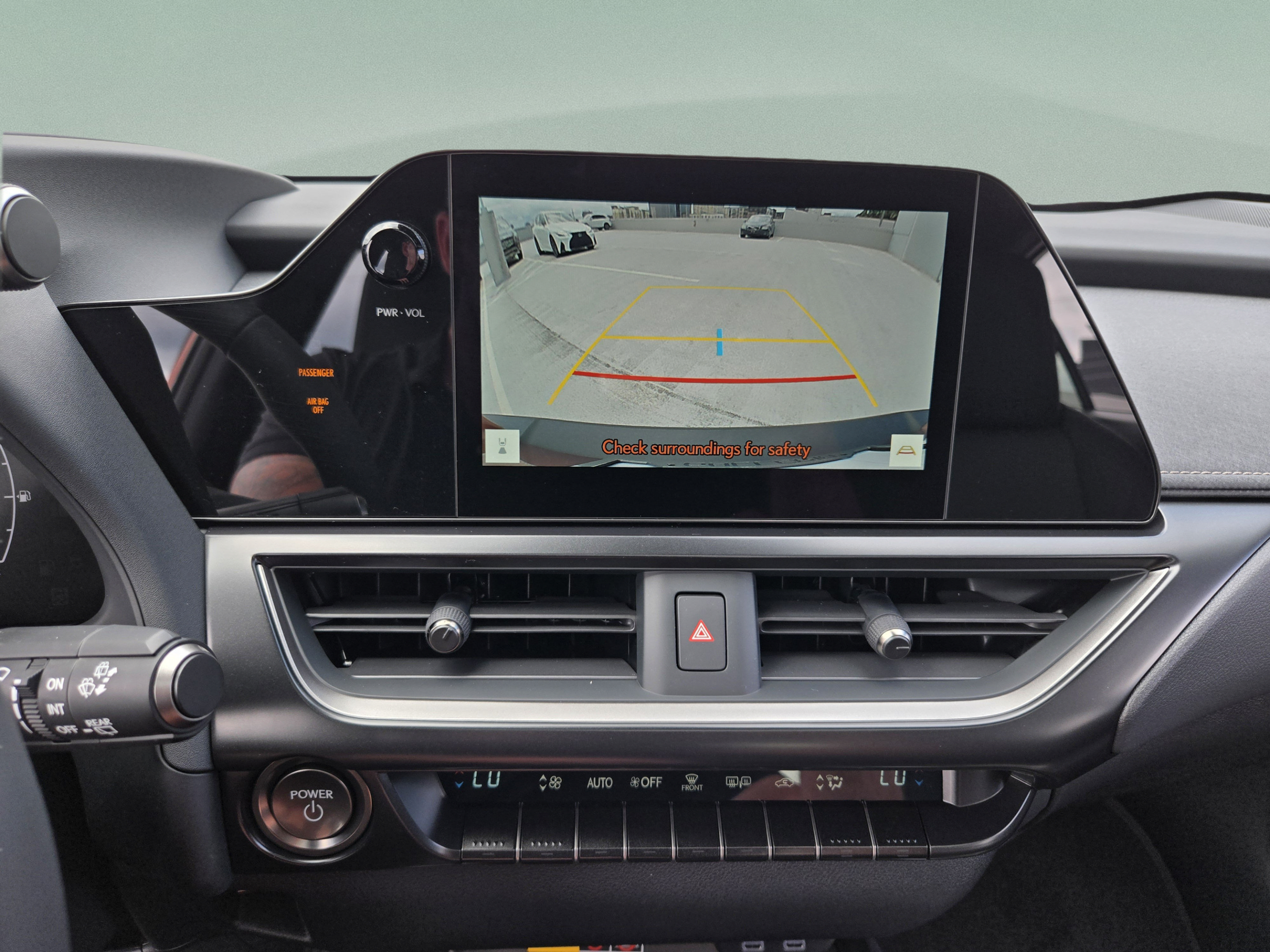 New 2026 Lexus UX 300h FWD image 18