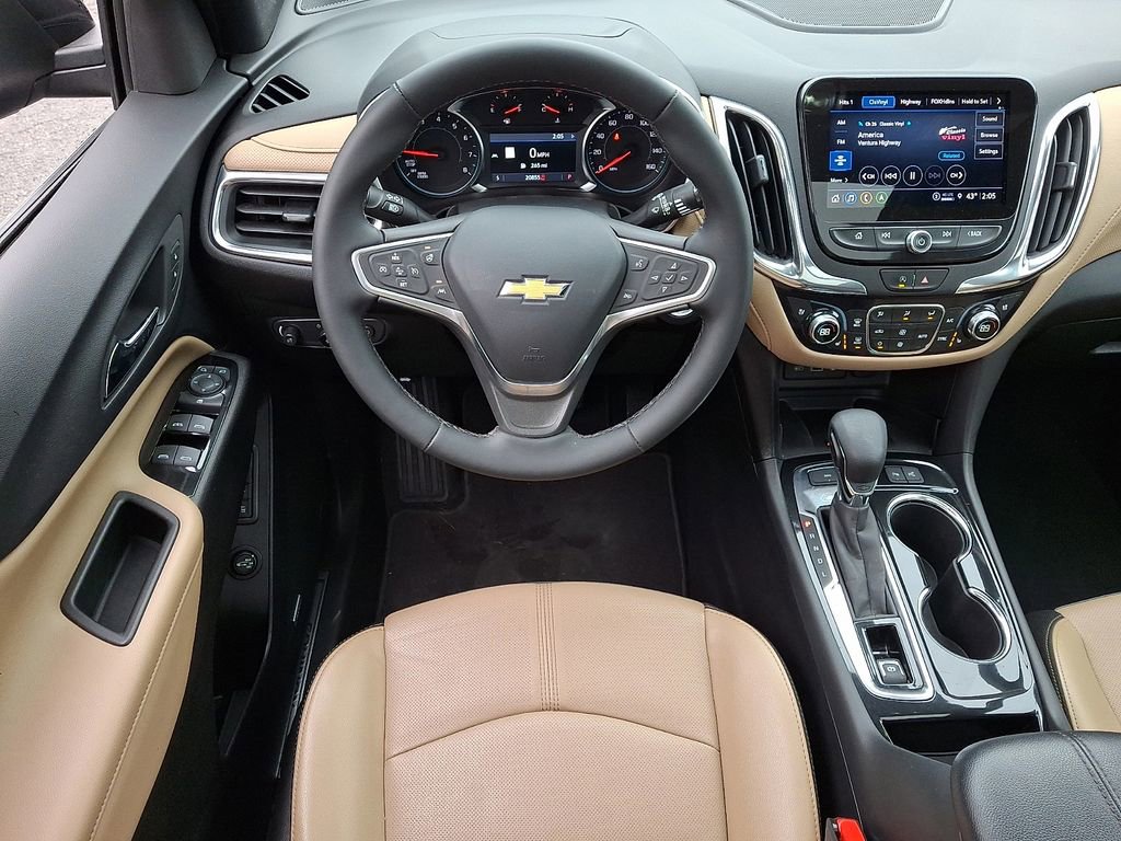 Used 2023 Chevrolet Equinox Premier image 11
