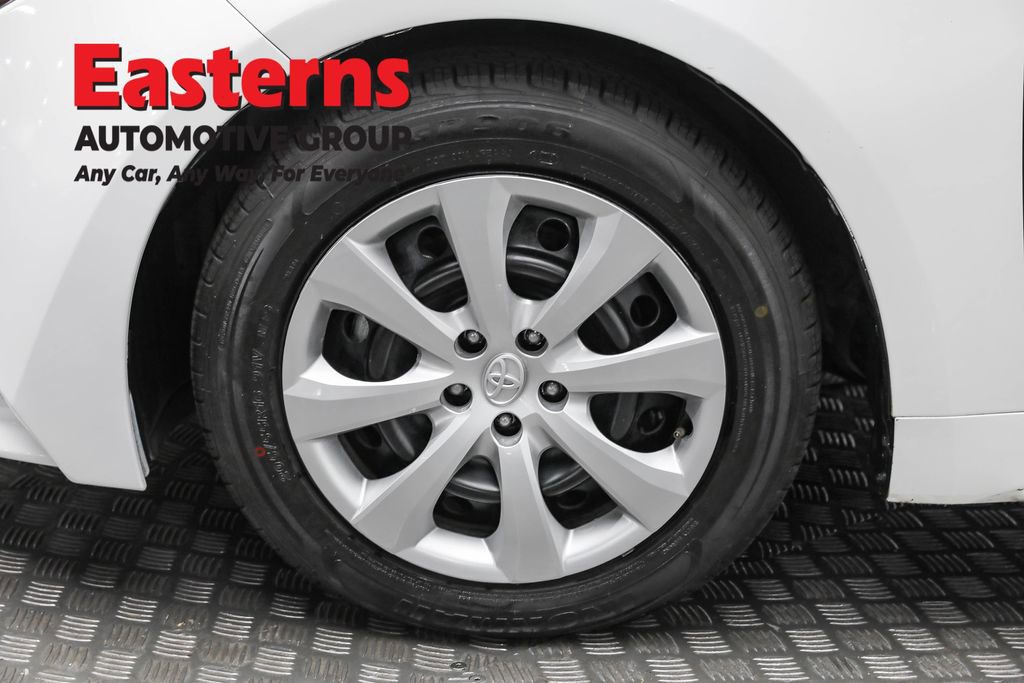 Used 2024 Toyota Corolla LE image 30