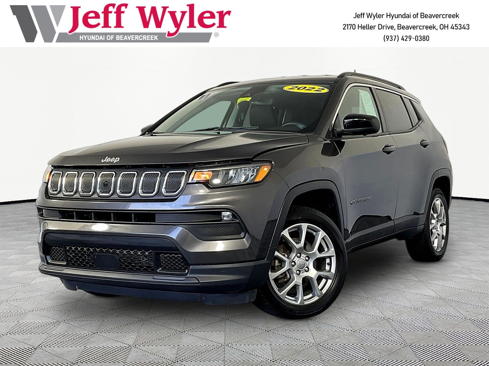 Used 2022 Jeep Compass Latitude AWD/4WD image 1