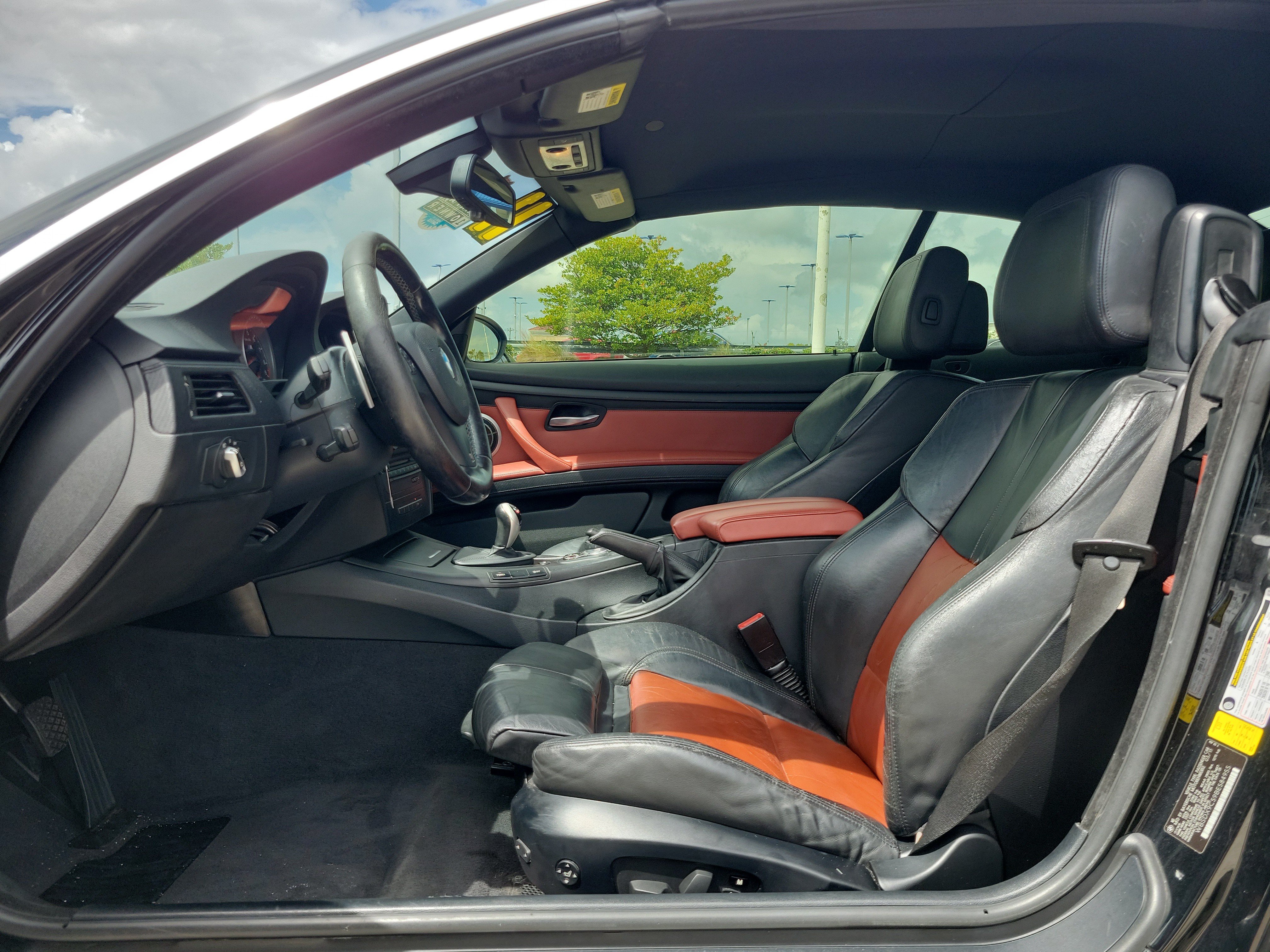 Used 2011 BMW M3 Convertible RWD image 11