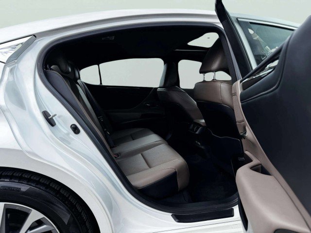 Used 2023 Lexus ES 350 image 40