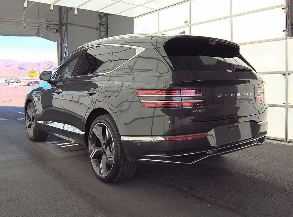 Used 2026 Genesis GV80 3.5T Prestige image 3