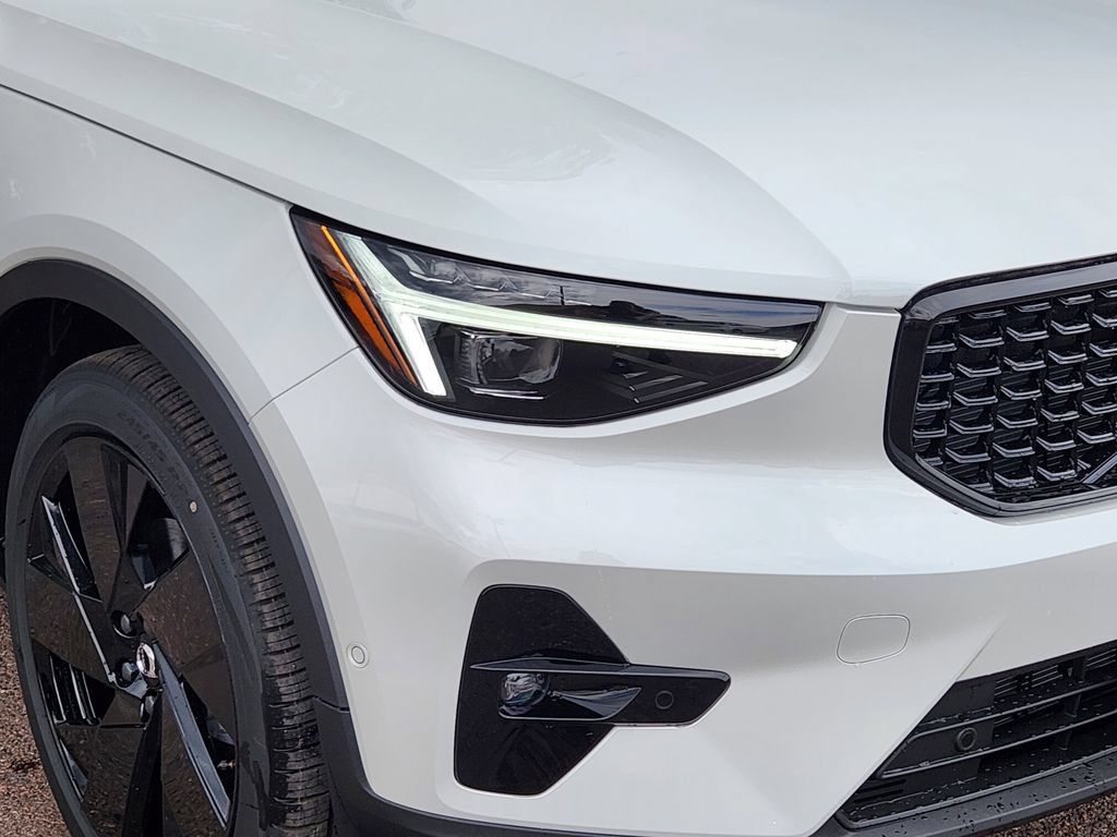 New 2026 Volvo XC40 B5 Ultra w/ Climate Package AWD/4WD image 28