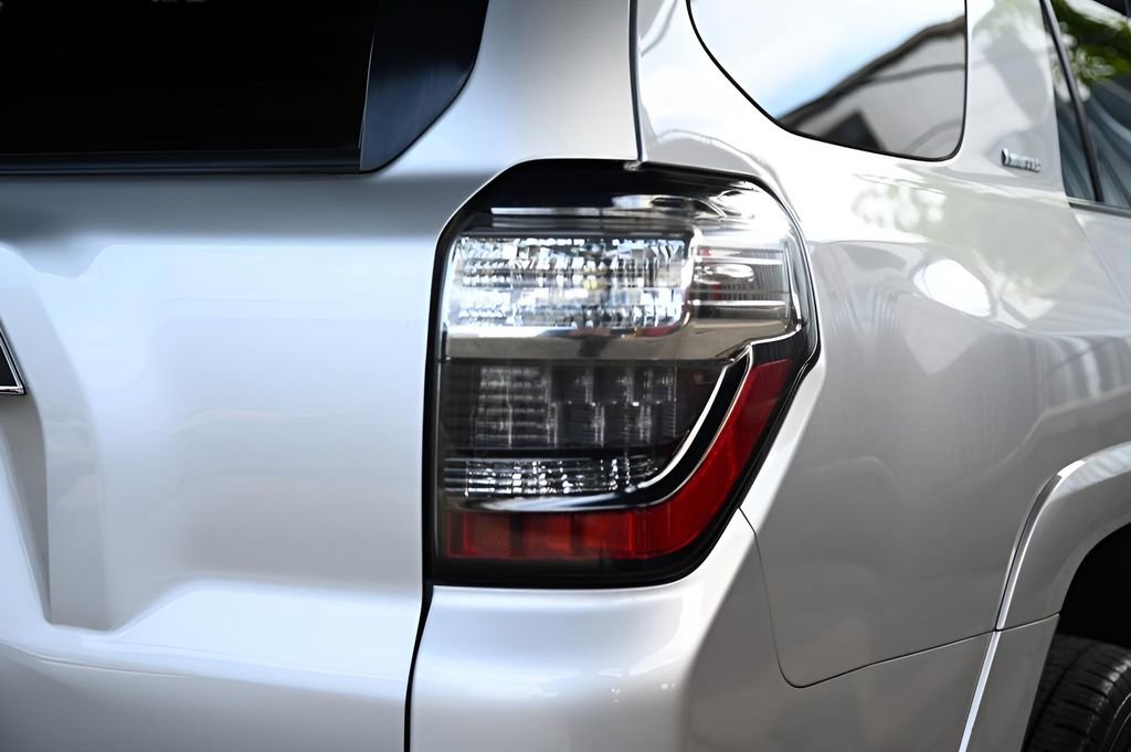 Used 2019 Toyota 4Runner Limited image 8