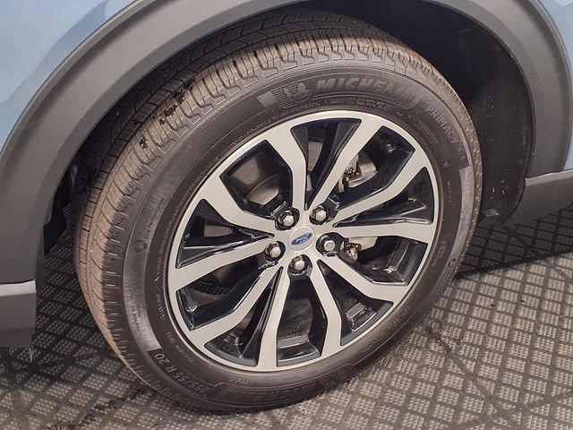 Certified 2025 Ford Explorer ST-Line AWD/4WD image 12